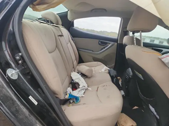 2014 HYUNDAI ELANTRA SE  