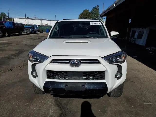 2023 TOYOTA 4RUNNER SE  