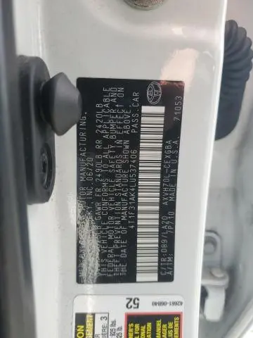 2020 TOYOTA CAMRY XLE  