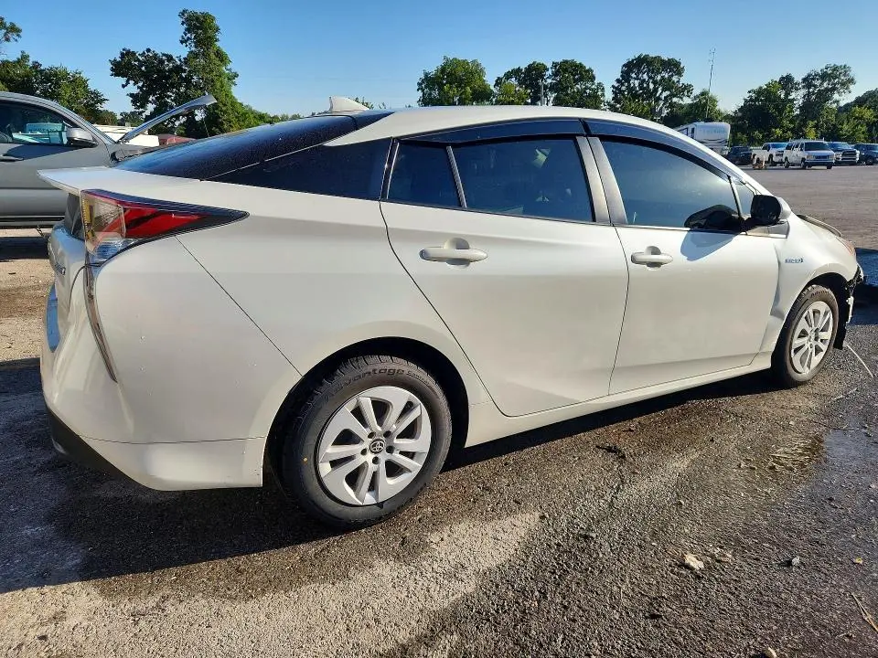 2016 TOYOTA PRIUS TWO  