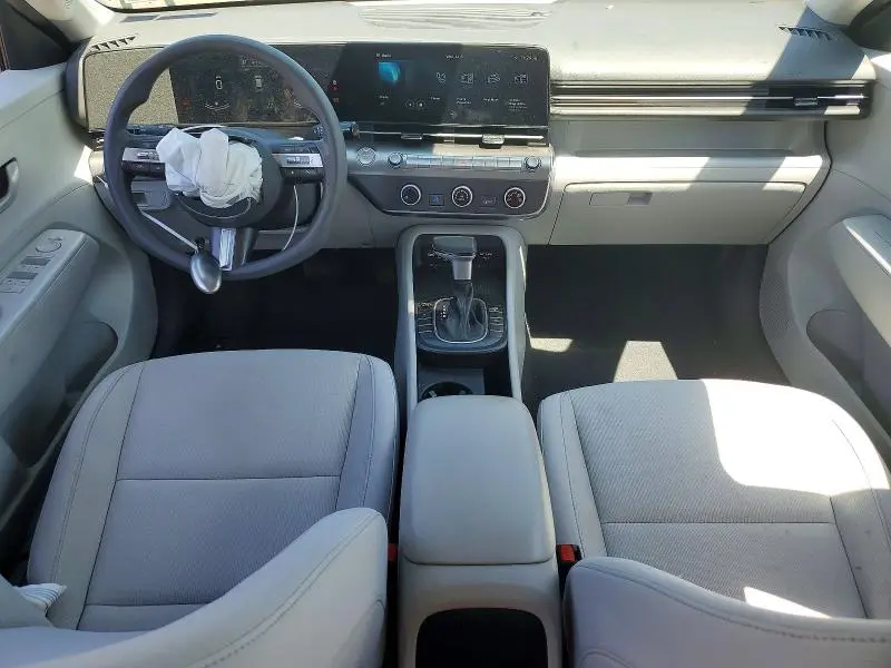 2025 HYUNDAI KONA SE  