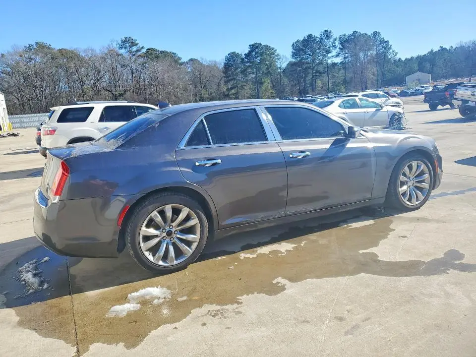 2016 CHRYSLER 300C   