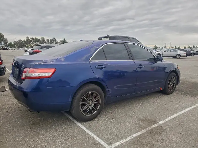 2011 TOYOTA CAMRY BASE  