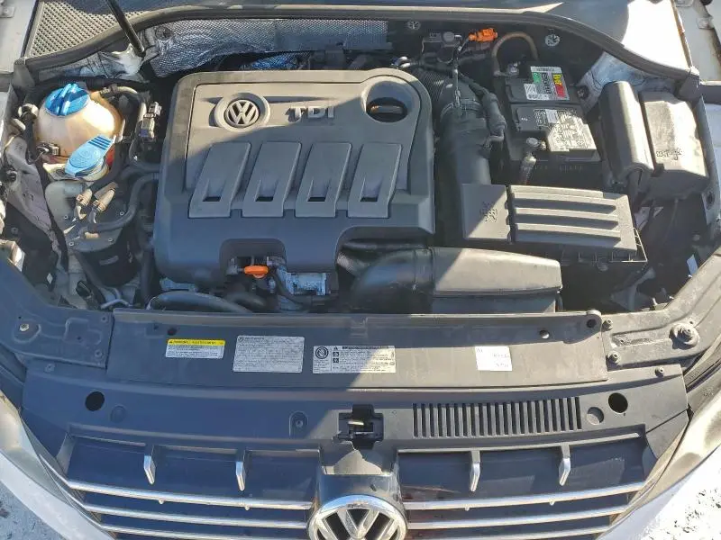 2013 VOLKSWAGEN PASSAT SEL  
