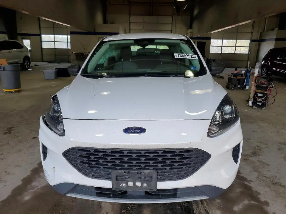 2021 FORD ESCAPE S  