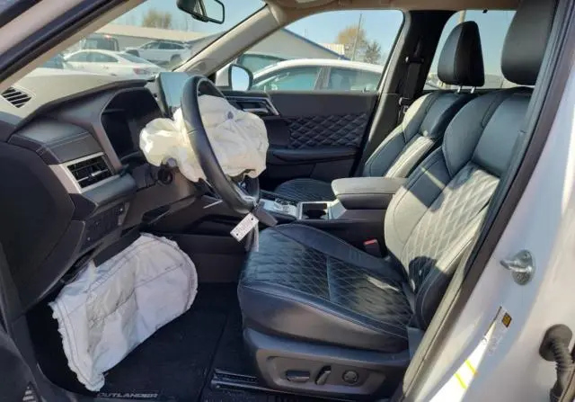 2024 MITSUBISHI OUTLANDER SEL  