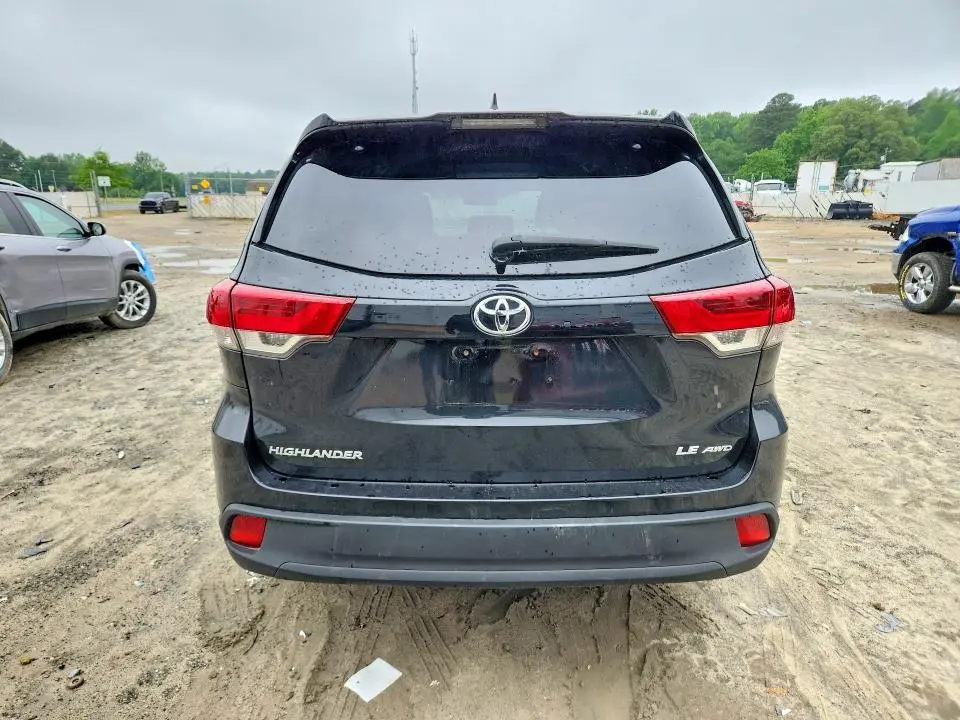 2019 TOYOTA HIGHLANDER LE PLUS  