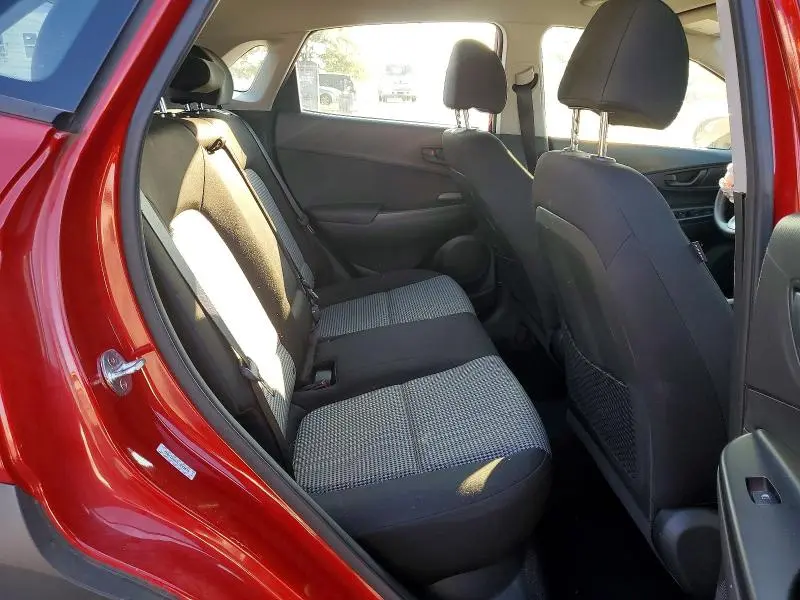 2020 HYUNDAI KONA SE  