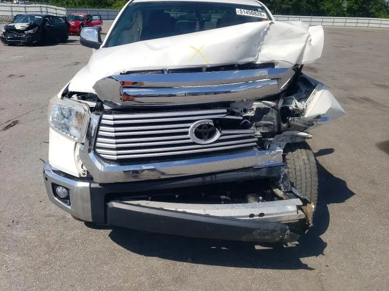 2017 TOYOTA TUNDRA CREWMAX LIMITED  
