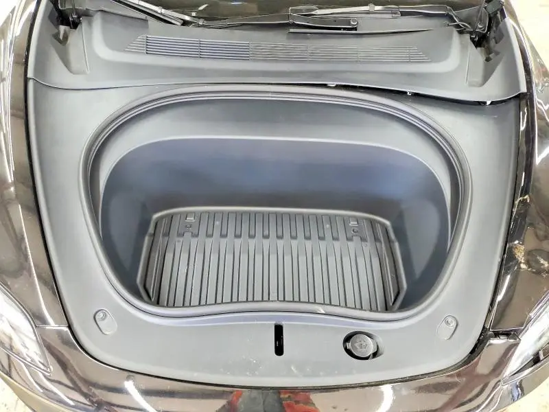 2026 TESLA MODEL 3   