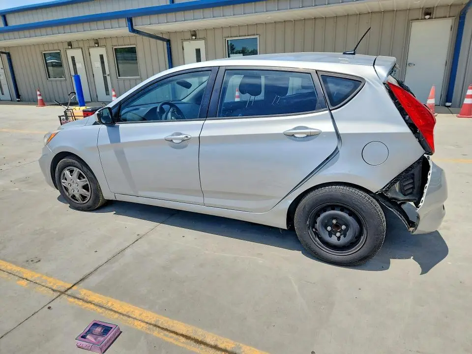 2015 HYUNDAI ACCENT GS  