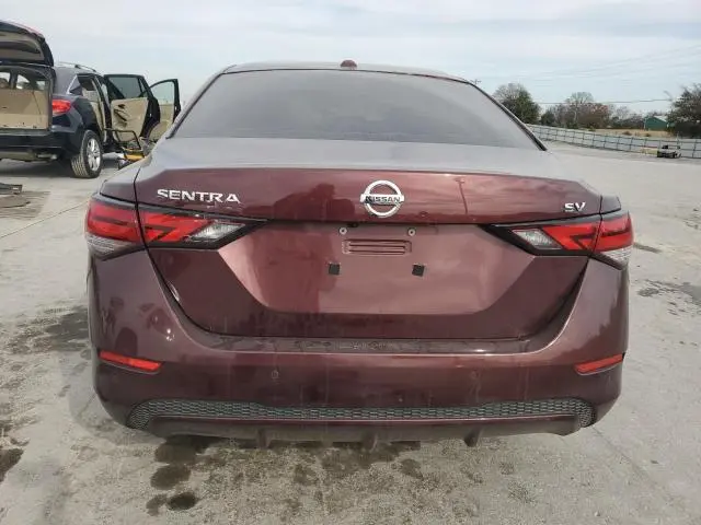 2022 NISSAN SENTRA SV  