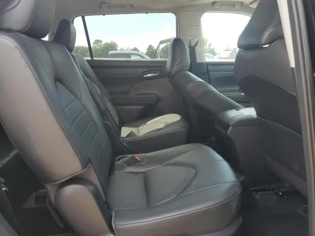 2021 TOYOTA HIGHLANDER HYBRID XLE  