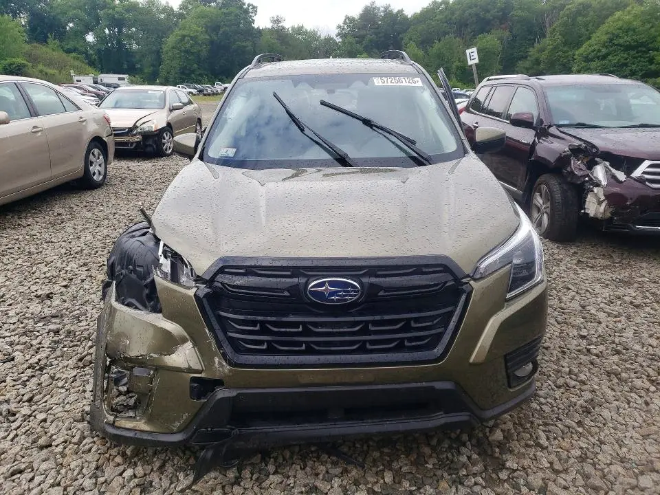 2022 SUBARU FORESTER PREMIUM  