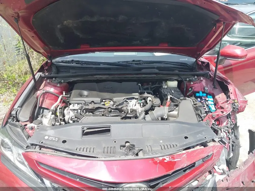 2018 TOYOTA CAMRY SE