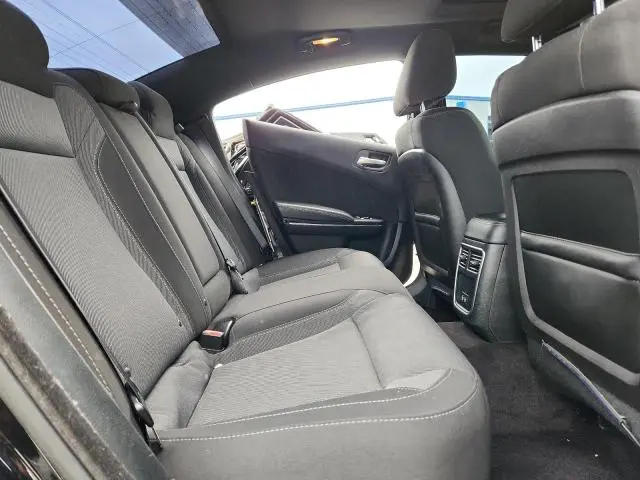 2017 DODGE CHARGER SXT  