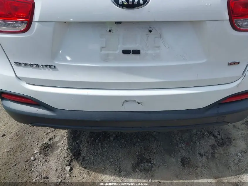 2016 KIA SORENTO 2.4L LX