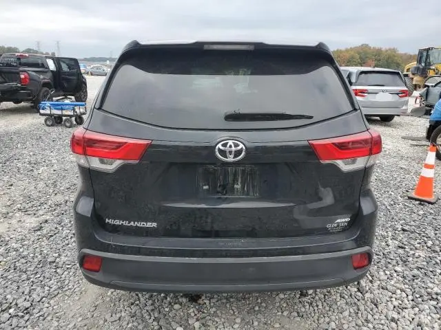 2019 TOYOTA HIGHLANDER LE  