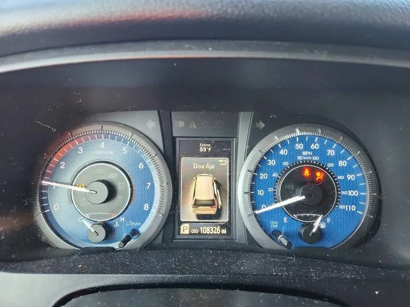 2017 TOYOTA SIENNA XLE 8-PASSENGER  