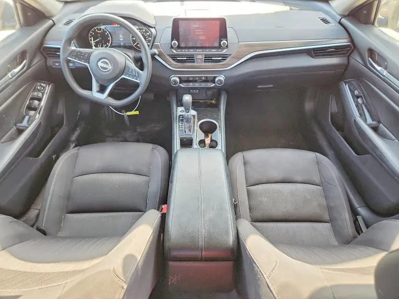 2023 NISSAN ALTIMA SV  