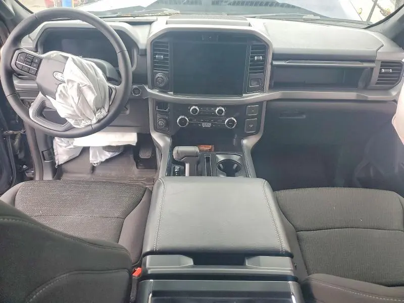 2025 FORD F150 XLT  