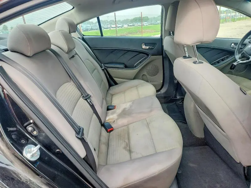 2015 KIA FORTE LX  