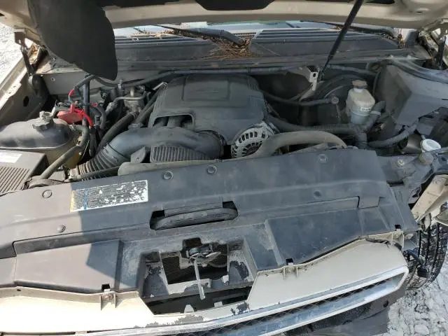 2010 CHEVROLET SUBURBAN C1500 LS  