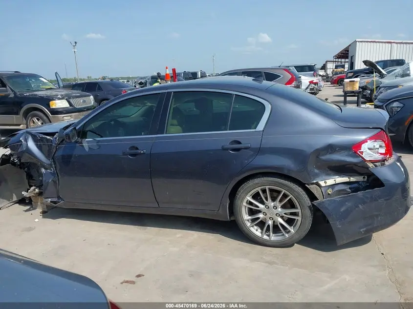 2012 INFINITI G37 JOURNEY