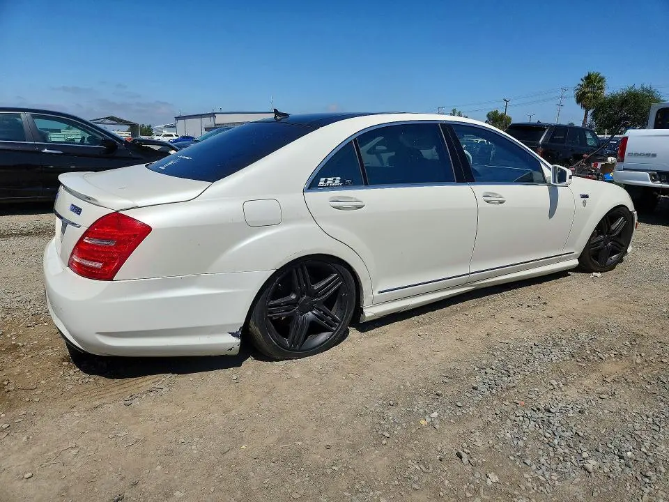 2013 MERCEDES-BENZ S 550  