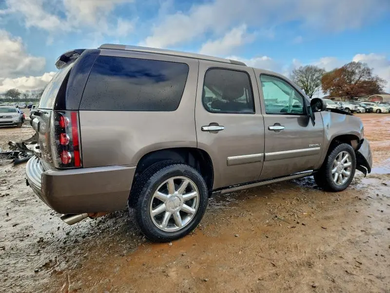 2011 GMC YUKON DENALI  