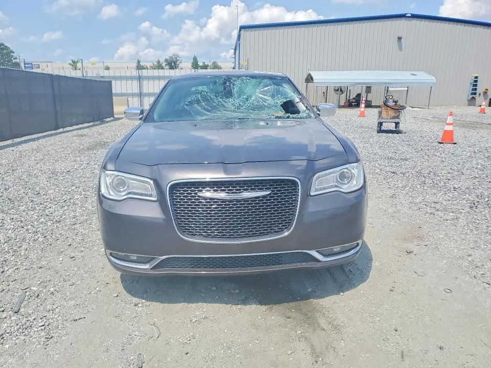 2016 CHRYSLER 300C   