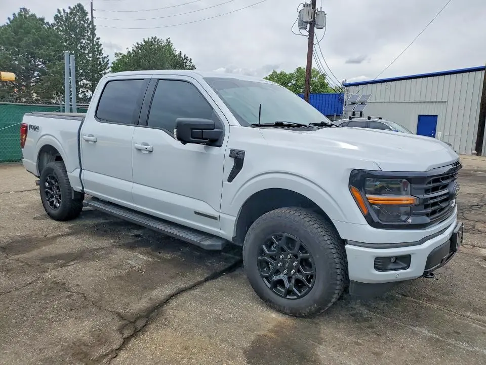 2025 FORD F150 XLT  