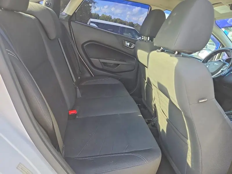 2015 FORD FIESTA SE  