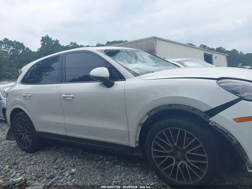 2020 PORSCHE CAYENNE  