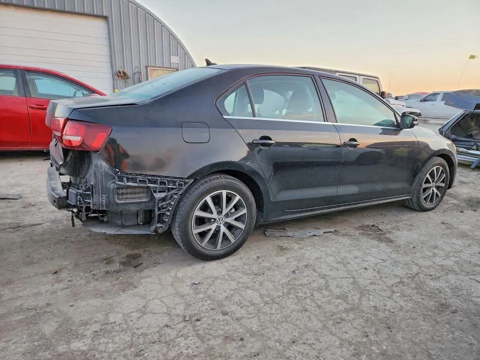 2017 VOLKSWAGEN JETTA SE  