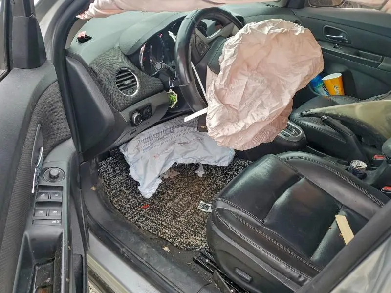 2013 CHEVROLET CRUZE LTZ  