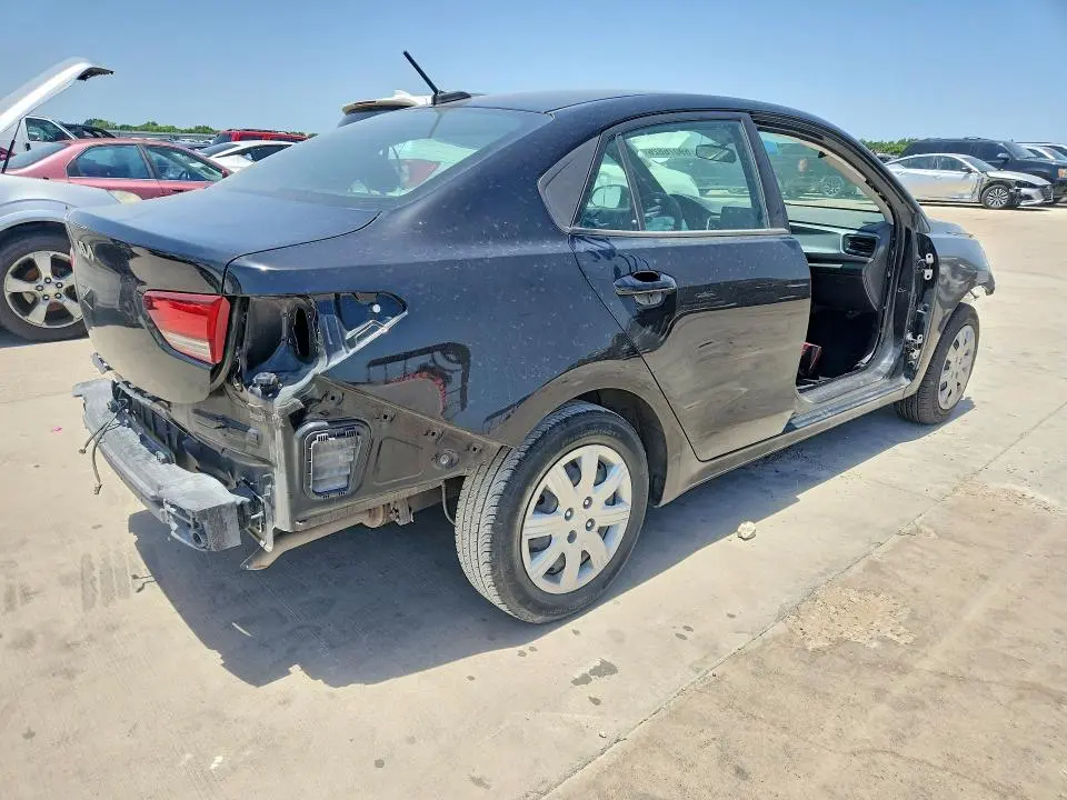 2022 KIA RIO S  