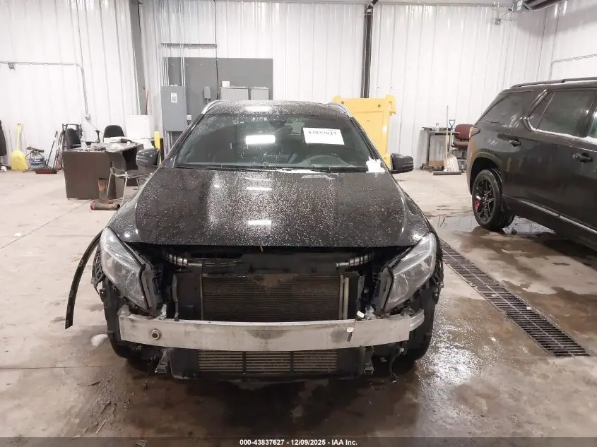 2016 MERCEDES-BENZ GLA 250 4MATIC