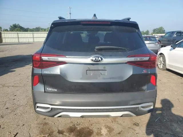 2021 KIA SELTOS S  