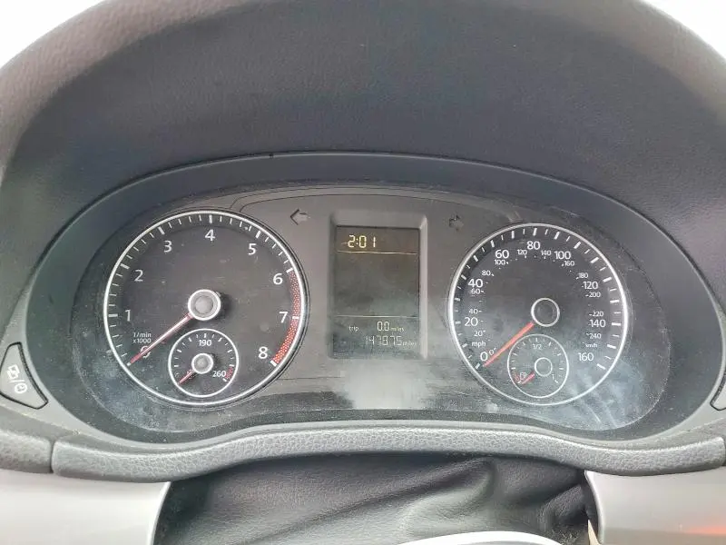 2015 VOLKSWAGEN PASSAT S  