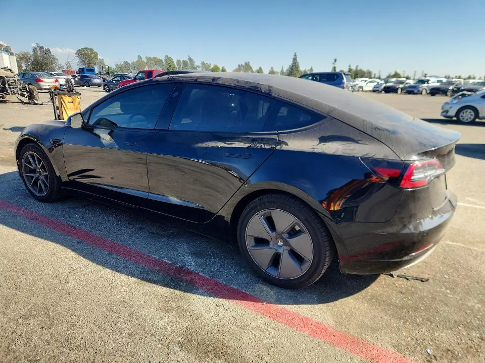 2021 TESLA MODEL 3   