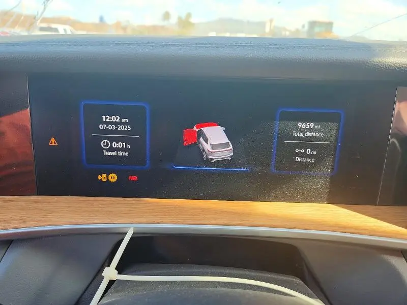 2025 VOLKSWAGEN TIGUAN SEL R-LINE BLACK  