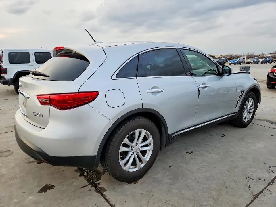 2017 INFINITI QX70 BASE  