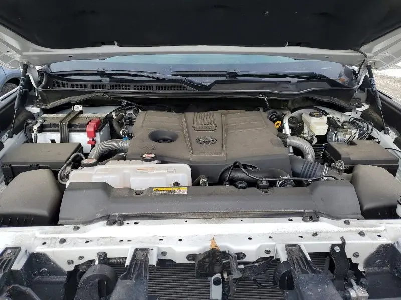 2024 TOYOTA TUNDRA   