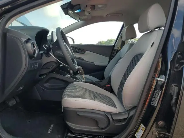 2023 HYUNDAI KONA SE  