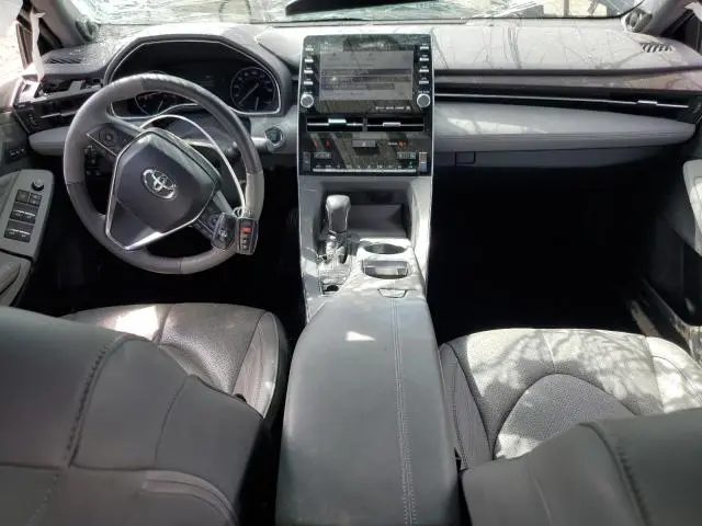 2019 TOYOTA AVALON XLE  