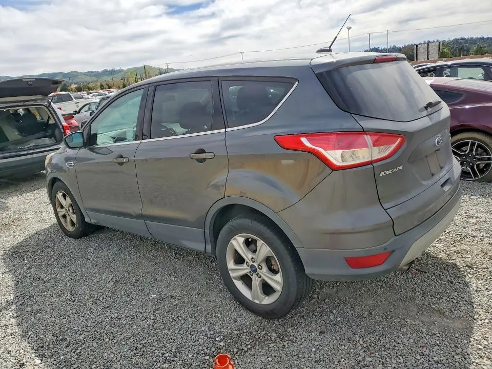2016 FORD ESCAPE SE  