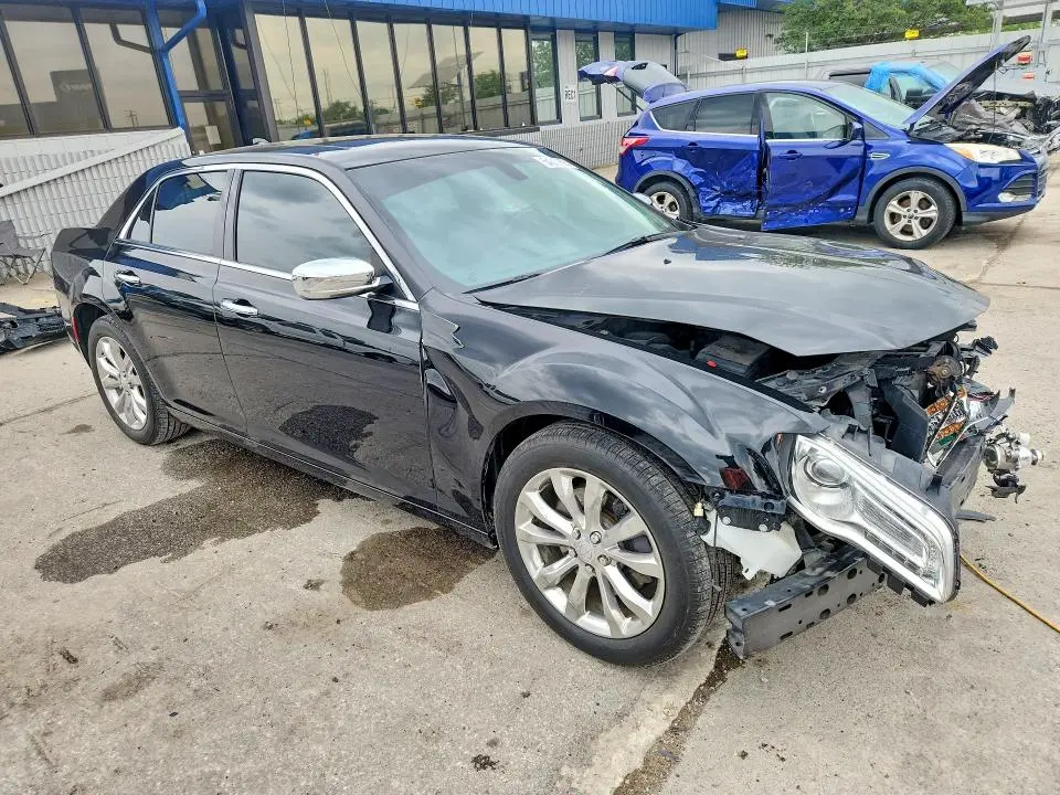 2016 CHRYSLER 300C   