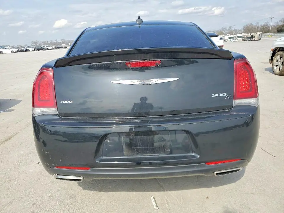 2019 CHRYSLER 300 S  