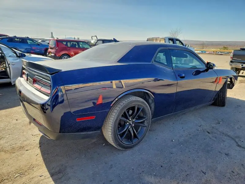 2017 DODGE CHALLENGER SXT  